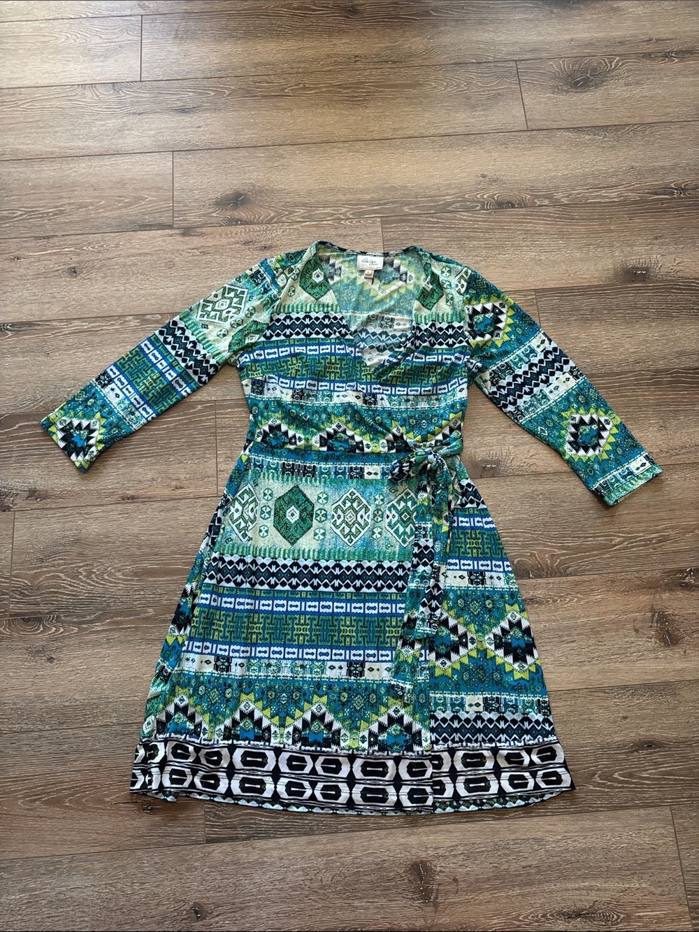 Beige by eci Green & Blue Print Wrap Dress Size: 6